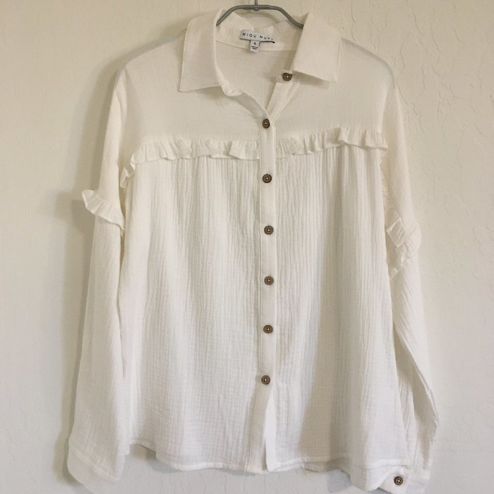 Women's White Button Down Shirt with Ruffle Detail - Picture 5 of 12